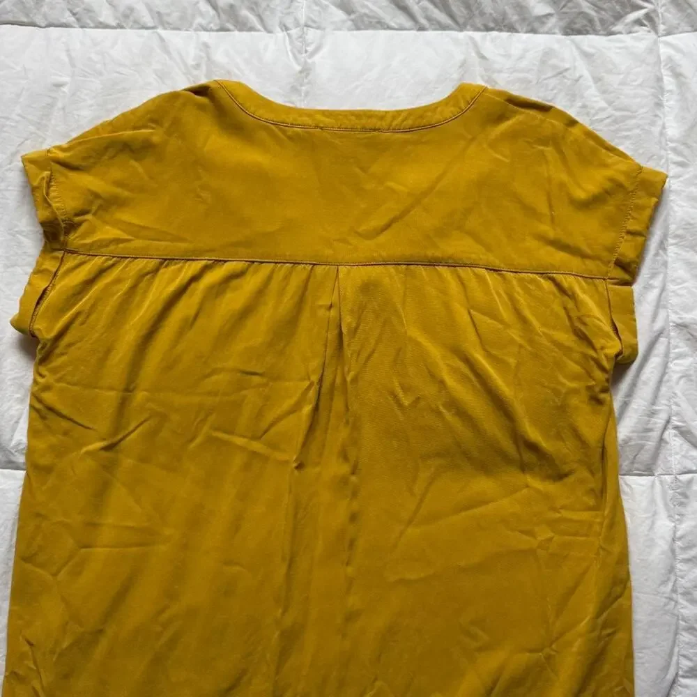 rose + Olive Golden yellow lightweight flowy top‎ sz L boho cottagecore boxy